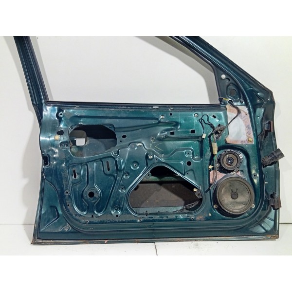 Porta Dianteira Esquerda Chevrolet Vectra 2000 2001 A 2003