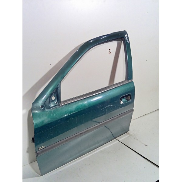 Porta Dianteira Esquerda Chevrolet Vectra 2000 2001 A 2003