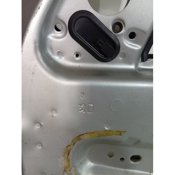 Porta Dianteira Direita Peugeot 206 2007 A 2015