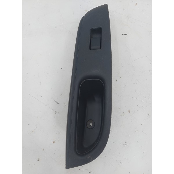 Moldura Botão Vidro Elétrico Tras Ld Orig Nissan Versa 12/14
