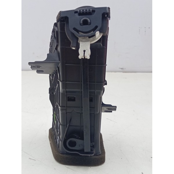 Difusor De Ar Condicionado Central Direito Tracker 2018