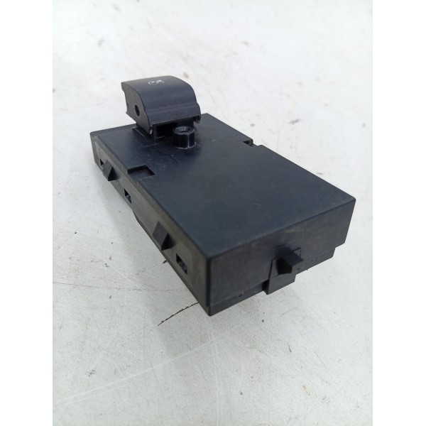 Botao Vidro Dianteiro Direito Chevrolet Onix 2003 04 A 2018