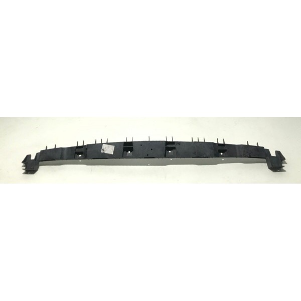 Guia Central Parachoque Traseiro Vw Saveiro G8 5u7807863