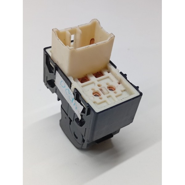 Interruptor Vidro Dianteiro Direito Hb20 Hatch Sense 2021