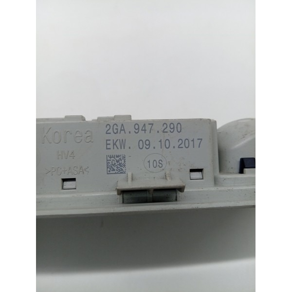 Luz Interna Traseira De Teto Volkswagen Polo 2020
