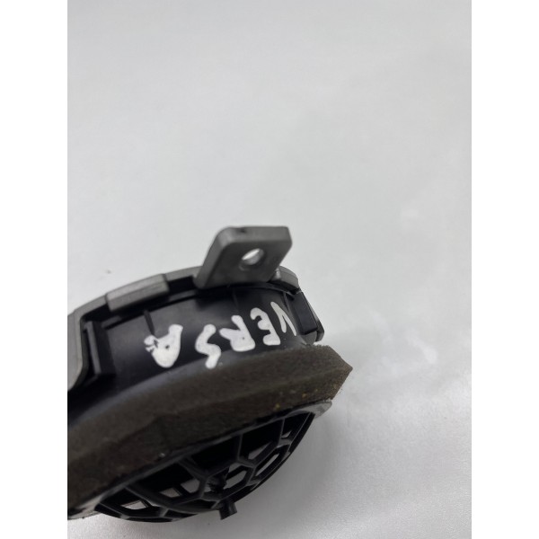 Difusor Ar Lateral Esquerdo Nissan March 2012 A 2016