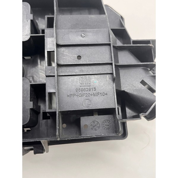 Parte Inferior Caixa De Fusiveis Spin 1.8 2013 A 2021