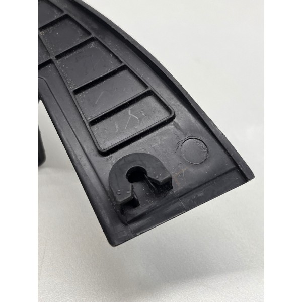 Moldura Interna Retrovisor Direito Chevrolet Onix 2019