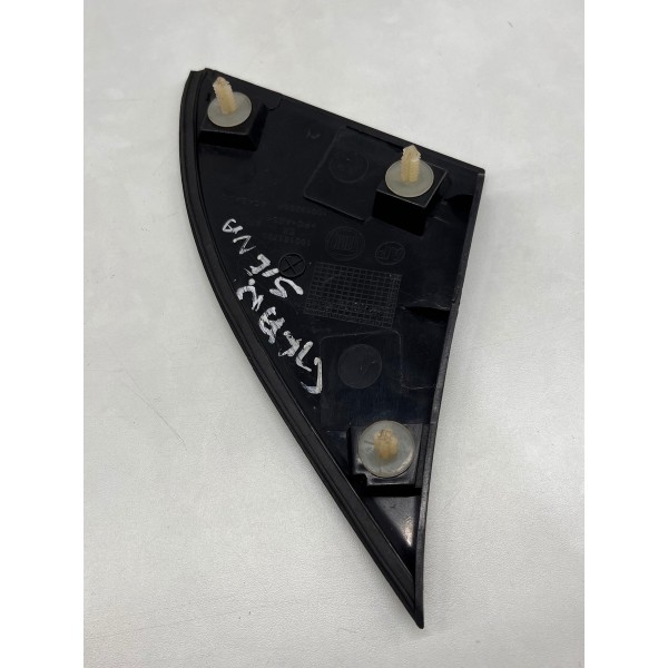 Acabamento Externo Retrovisor Esquerdo Fiat Siena 2016