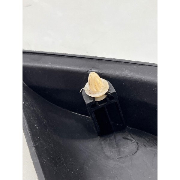 Moldura Interna Retrovisor Esq Hyundai Hb20 2013 A 2018