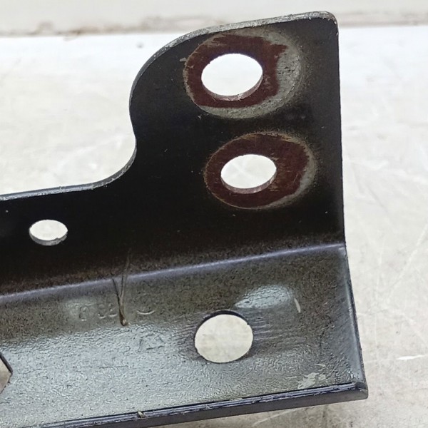 Suporte Direito Paralama Vw Up 2014 A 2019 1s0821142a