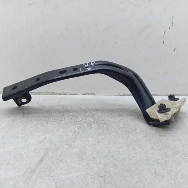 Suporte Direito Paralama Vw Up 2014 A 2019 1s0821142a