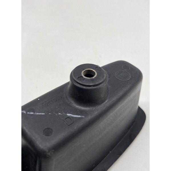 Interruptor Da Porta Tras. L.d Fiat Punto 2008 A 2017