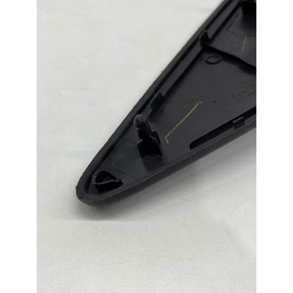 Moldura Retrovisor Direito Chevrolet Onix 2013 A 2019