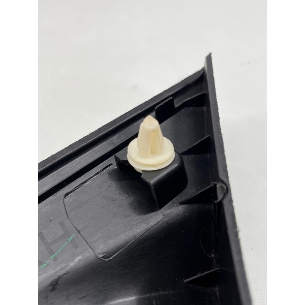 Moldura Retrovisor Direito Chevrolet Onix 2013 A 2019