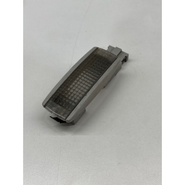 Luz Cortesia Quebra Sol Volkwagen Gol Fox Saveiro Polo