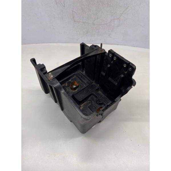 Base Suporte Caixa Bateria Ford New Fiest 2015