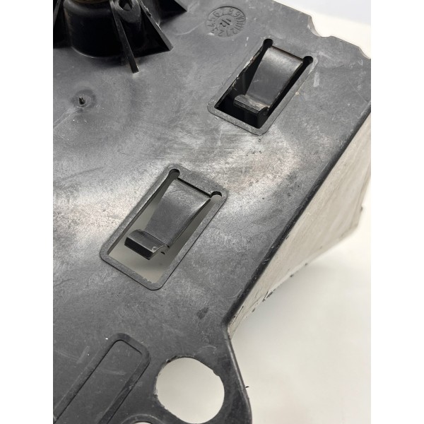 Caixa Suporte De Bateria Citroen C4 2012 A 2015