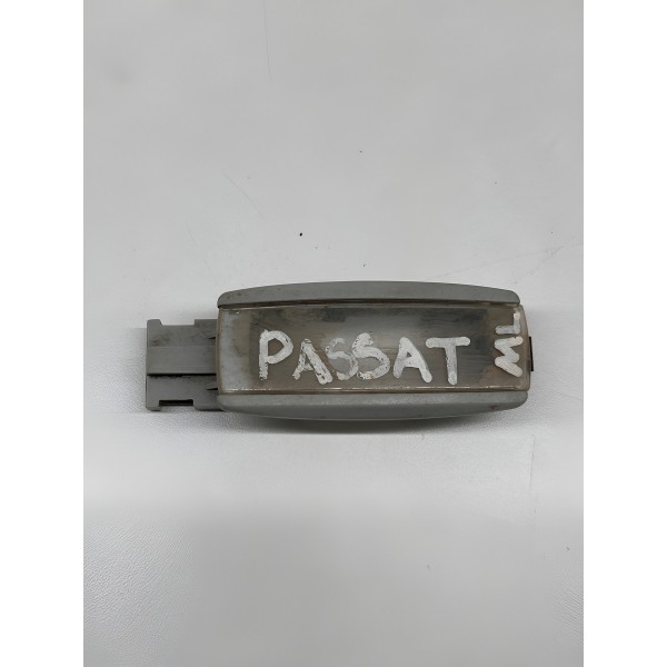 Luz Do Porta Malas Volkswagen Passat 1995
