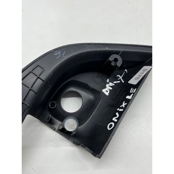 Moldura Int Retrovisor Esquerda Chevrolet Onix 2014 A 2019