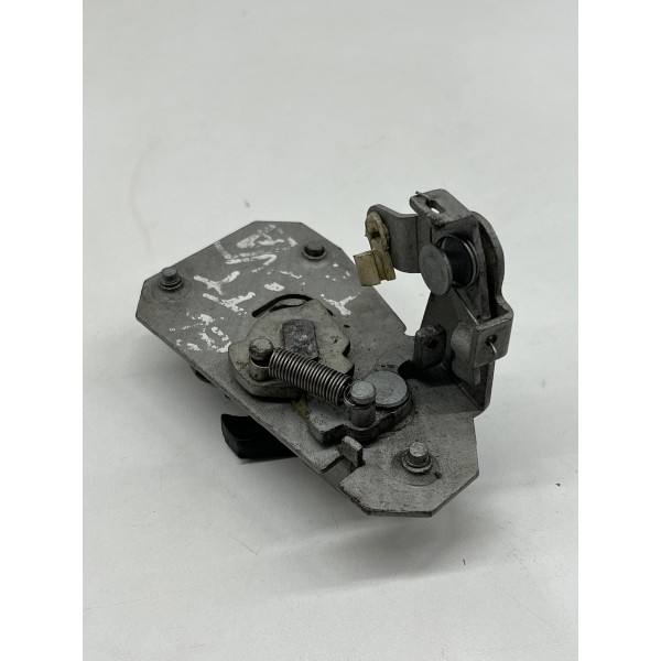 Fechadura Tampa Traseira Volkswagen Saveiro 2009