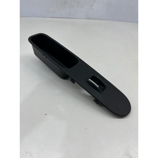 Moldura Botão Vidro Dianteiro L.d Fiat Mobi 2020 A 2024