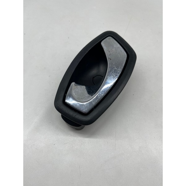 Trinco Interno Tras\esq Renault Captur 1.6 2019