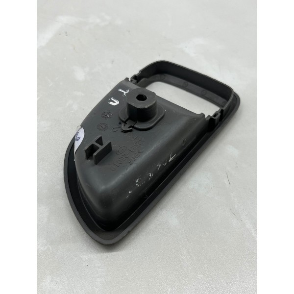 Suporte Maçaneta Interna Diant Dir. Hyundai Tucson 2009