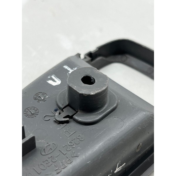 Suporte Maçaneta Interna Diant Dir. Hyundai Tucson 2009