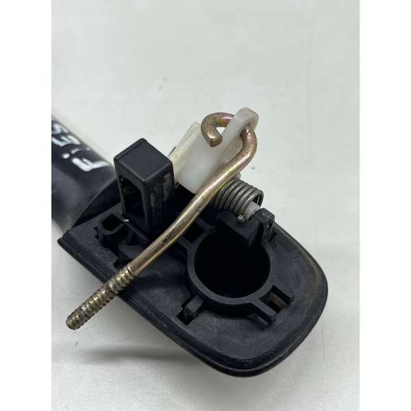 Maçaneta Externa Dianteira Direita Ford Fiesta 2002 A 2014