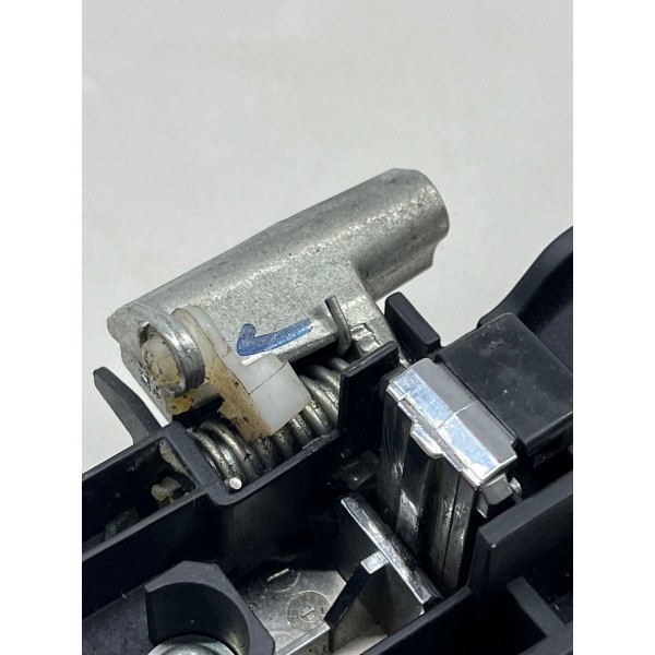 Maçaneta Externa Diant Dir Mitsubishi Triton 2010 A 2011