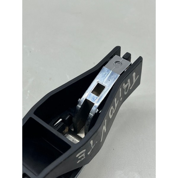 Maçaneta Externa Diant Dir Mitsubishi Triton 2010 A 2011