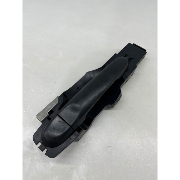 Maçaneta Externa Porta Dian. Dir. Nissan March 2014 A 2019