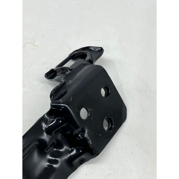 Trava Do Banco Traseiro L. Esquerdo Ram Rampage 2024 A 2025