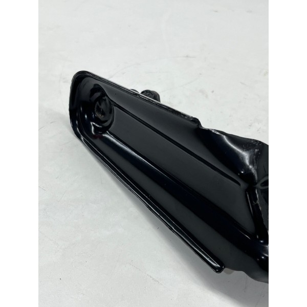 Trava Do Banco Traseiro L. Esquerdo Ram Rampage 2024 A 2025