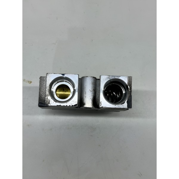 Válvula Radiador De Óleo Ram Rampage  2024 A 2025