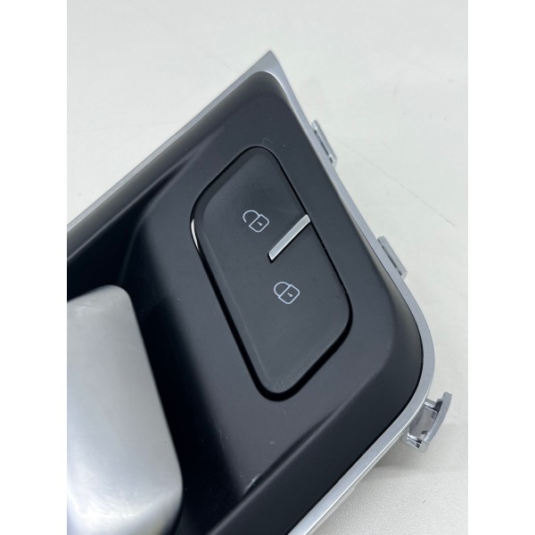 Maçaneta Interna Dian\esq Chery Tiggo 8 2025