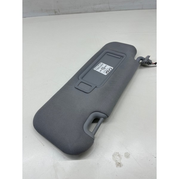 Quebra-sol Esquerdo Chery Tiggo 8 2025