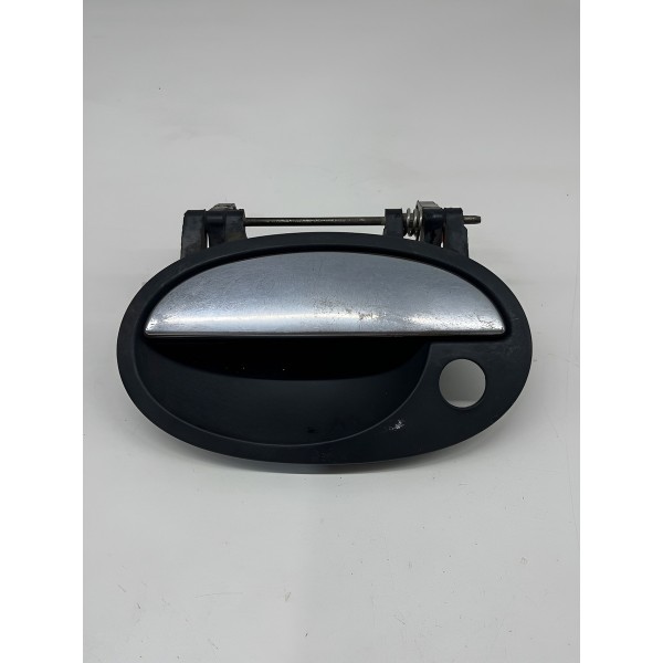 Maçaneta Ext Diant Esq Chevrolet Montana 2002 A 2012