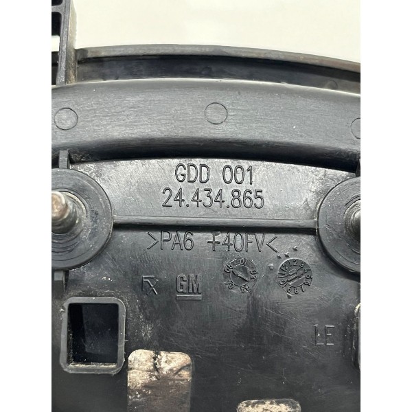 Maçaneta Ext Diant Esq Chevrolet Montana 2002 A 2012