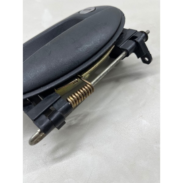 Maçaneta Dianteira Direita Chevrolet Celta 2001 A 2006