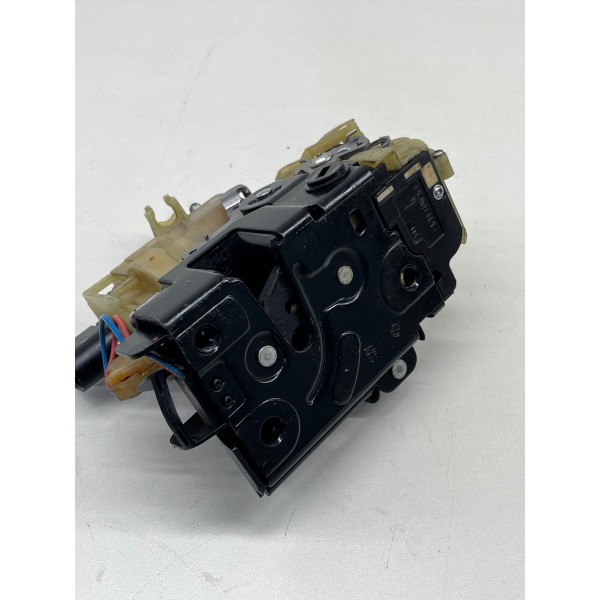 Fechadura Traseiro Direito Volkswagen Golf  1998 A 2005