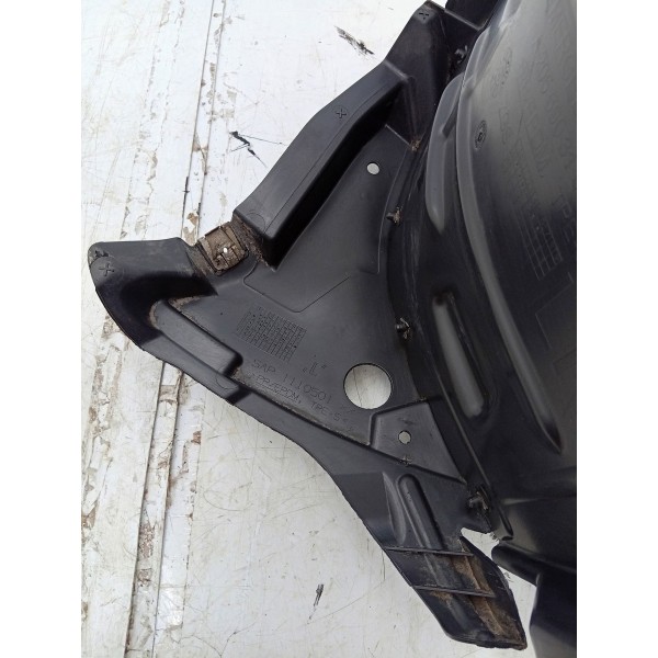 Parabarro Roda Dianteiro Esquerdo Mercedes C180 2015 A 2019