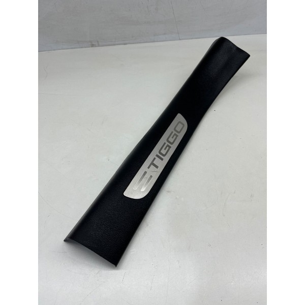 Soleira Traseira Esquerda Chery Tiggo 8 Pro 2025