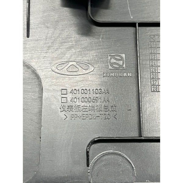 Acabamento Esquerdo Painel Chery Tiggo 8 Pro 2025