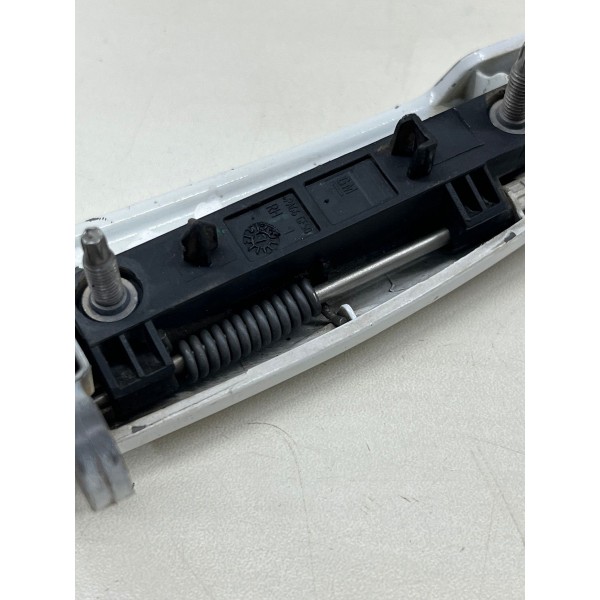 Maçaneta Traseira Lado Direito Chevrolet Onix  2013 A 2019