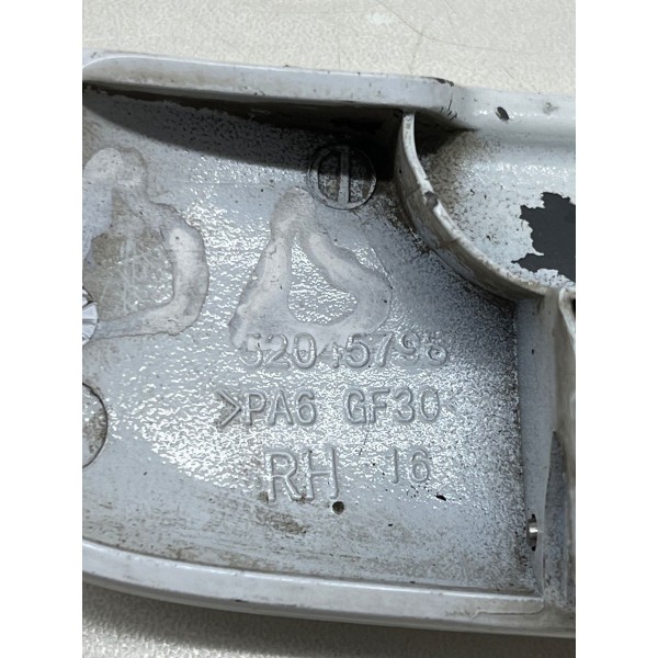 Maçaneta Traseira Lado Direito Chevrolet Onix  2013 A 2019