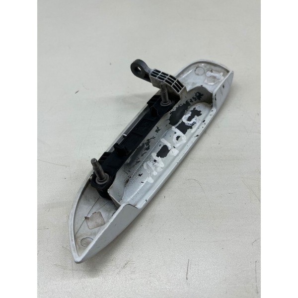 Maçaneta Traseira Lado Direito Chevrolet Onix  2013 A 2019