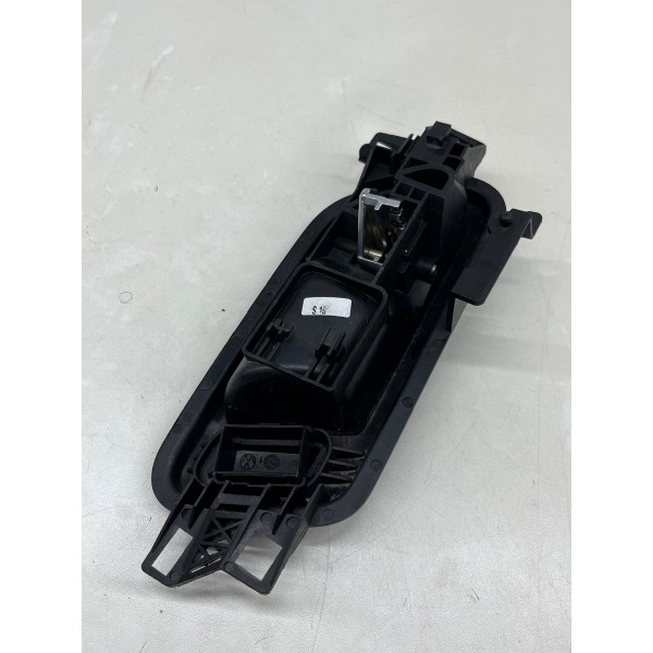 Maçaneta Inte. Tras. Esquerda Volkswagen Amarok 2011 A 2022