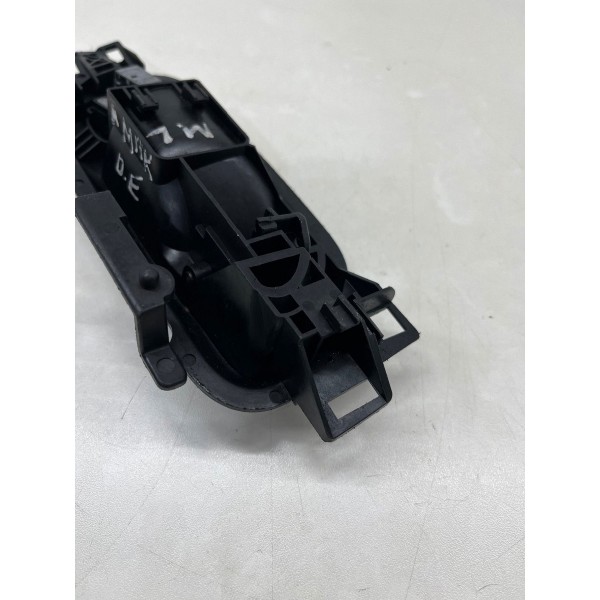 Maçaneta Inte. Tras. Esquerda  Volkswagen Amarok 2018 A 2022